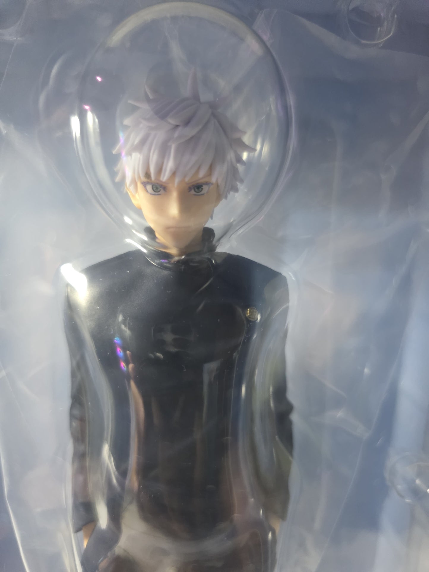 Jujutsu Kaisen Satoru Gojo Ichiban Kuji Prize D figure Japan version, Satoru Gojo in high school uniform standing anime collectible in window display box.